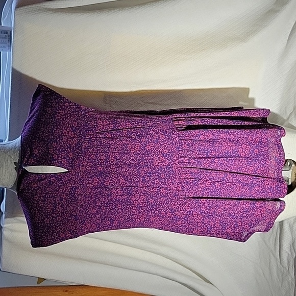 Juicy Couture Purple Navy Blue Sleeveless Flowy Top Size XS Mint Condition - Picture 5 of 10